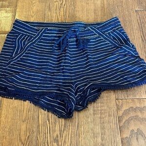 EUC Drawstring waist shorts